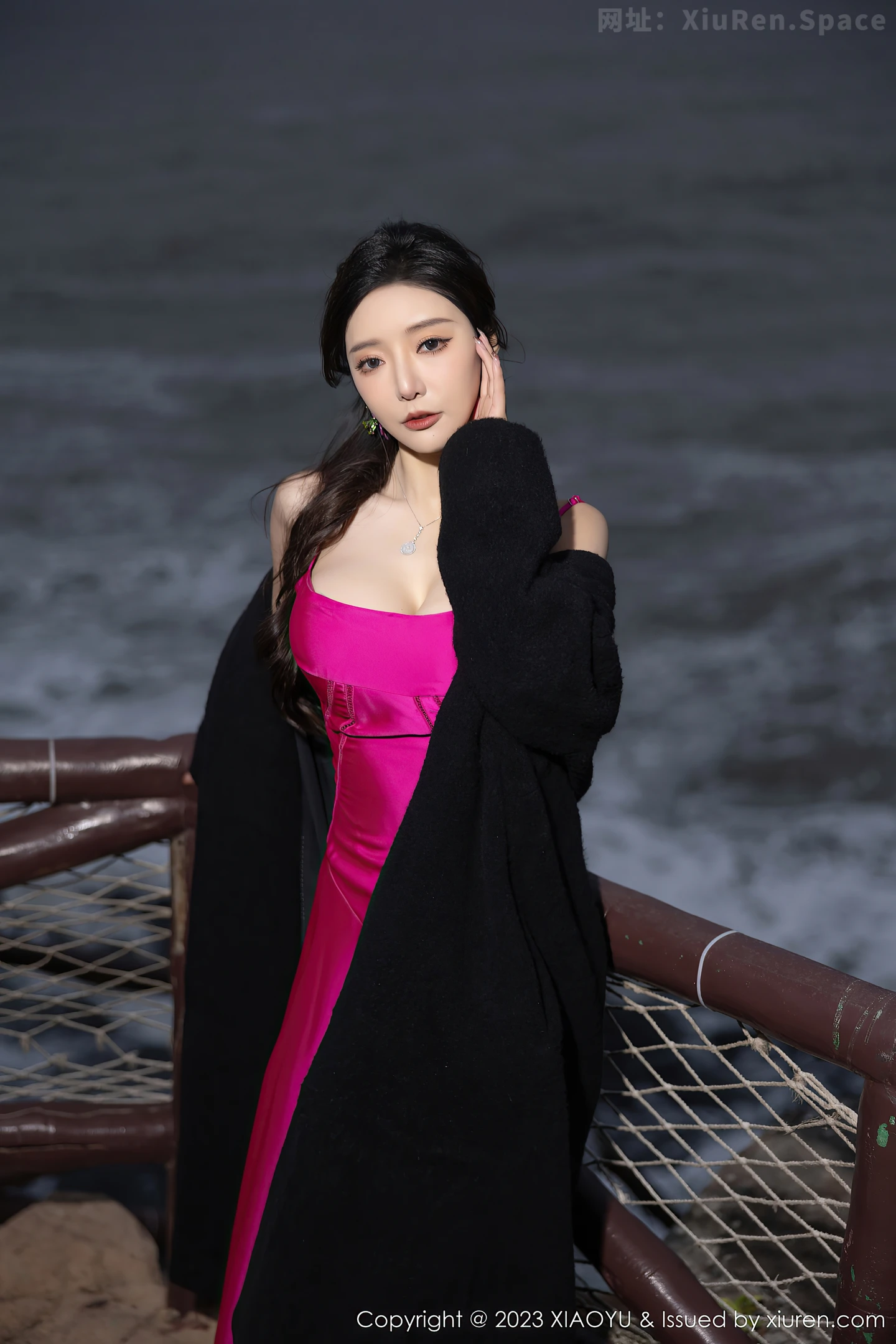 图片[4]-[XiaoYu画语界]Vol.1174 女神王馨瑶yanni红色吊带连衣长裙+黑色蕾丝情趣服迷人诱惑写真84P-秀人网官方网站